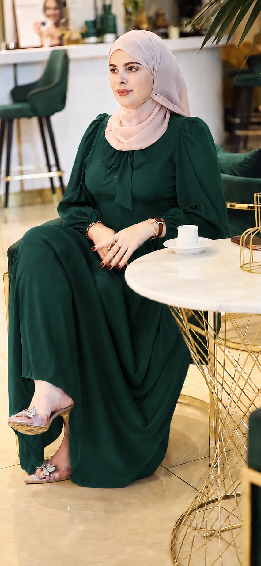 🔥 عباية  اخر موديل 2026 مونش بوفو وصلت دابا! ✨ تصميم أنيق ولمسة فخامة 👗🧕 عرض مغري + توصيل فابووور 🚚
